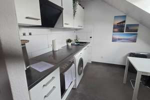 Möblierte DG-Wohnung in zentraler Lage - Düsseldorf – Vulkanstraße 26-28, 40227 Oberbilk, Düsseldorf – Vorschaubild 3