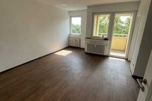 Senioren aufgepasst! tolle 1,5 Zimmer Wohnung wartet auf Sie! Wohnberechtigungsschein erforderlich! – Kuhlenwall 42, 47051 Duisburg – Vorschaubild 1