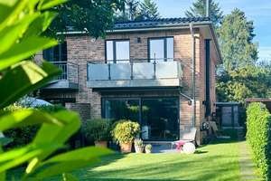 Fast wie Neubau: DHH in Duvenstedt, Bj. 2022 - hochwertig, energieeffizient und naturnah – Die vollständige Adresse der Immobilie erhältst du vom Anbieter., 22397 Duvenstedt, Hamburg – Vorschaubild 1