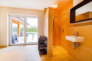 BRUMANI | Repräsentatives EFH mit eigener Wellness-Oase und Pool in ruhiger Lage von Sasbach – Die vollständige Adresse der Immobilie erhältst du vom Anbieter., 77880 Sasbach – Vorschaubild 12