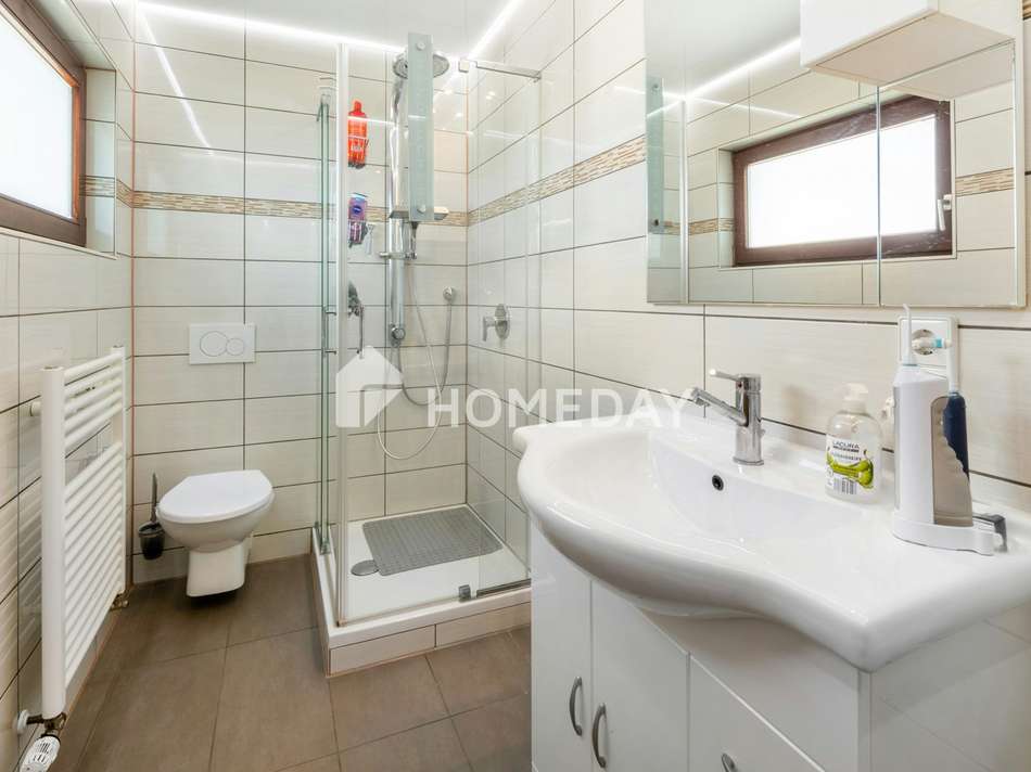 2. OG Badezimmer 2 1