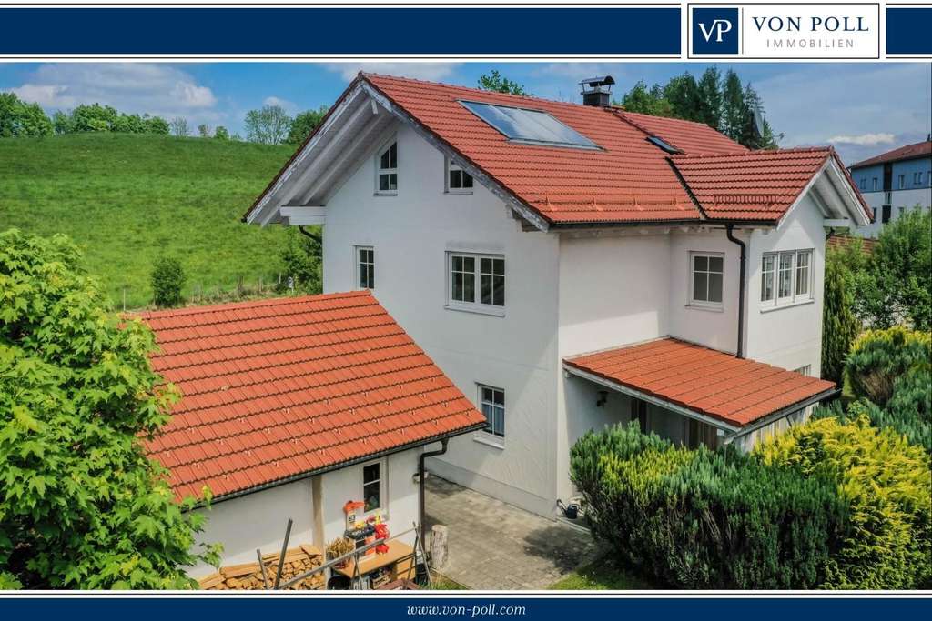 Immobilie in Rohrdorf - Zeitgemäßes, modernes Einfamilienhaus mit 8 Zimmern 
auf einem kostengünstigen Erbpachtgrundstück - Bild 0
