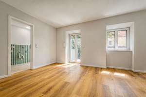 Erstbezug nach Kernsanierung - Maisonettewohnung in einer der begehrtesten Lagen in München – Die vollständige Adresse der Immobilie erhältst du vom Anbieter., 80799 Universität, München – Vorschaubild 2