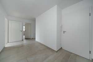 Stilvolle 3-Zimmer-Dachgeschosswohnung mit geh. Innenausstattung mit Balkon und EBK – Stettner Straße 23, 81549 München – Vorschaubild 18