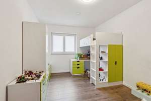Wohnen mit Traumaussicht – Ihr modernes KfW 55 Haus mit großem Garten und viel Platz in Waldrach – Die vollständige Adresse der Immobilie erhältst du vom Anbieter., 54320 Waldrach – Vorschaubild 10