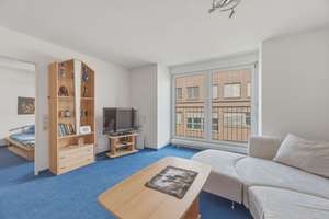 Stadt|Mitte — 2-Zimmer-Wohnung mit Aufzug und Duplexstellplatz, die U-Bahn direkt vor der Türe – 70180 Heusteigviertel, Stuttgart – Vorschaubild 4