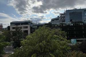 Traumwohnung: Skyline Blick trifft Grünoase: 2 Zimmer mit Südwest Balkon nahe Opernplatz – 60322 Westend-Nord, Frankfurt am Main – Vorschaubild 10