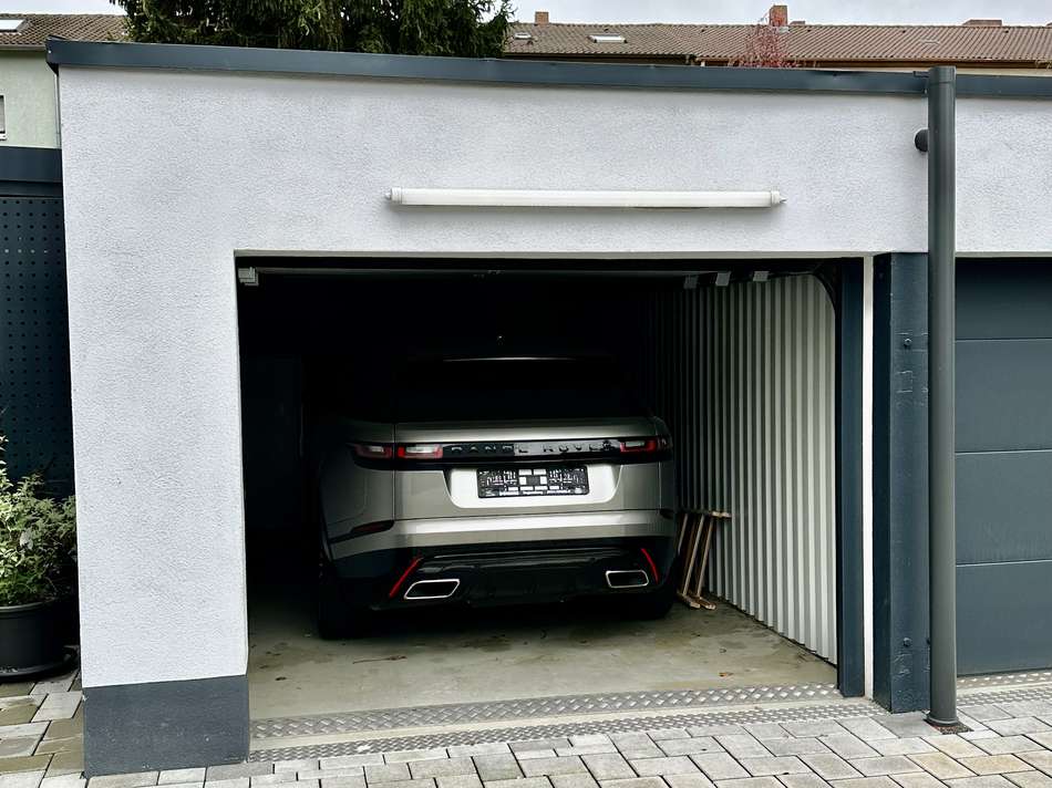 GARAGE 