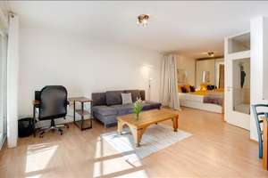 Möbliert: Großzügig & gemütlich – Ruhige Lage zum Innenhof – Die vollständige Adresse der Immobilie erhältst du vom Anbieter., 80796 Neuschwabing, München – Vorschaubild 4