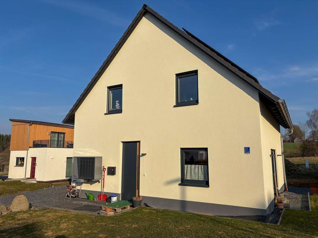 Immobilie in Pechbrunn - EINZIEHEN UND WOHLFÜHLEN - Bild 1