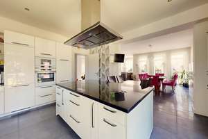Repräsentatives Familienhaus in Falkensee – hochwertig und elegant – Die vollständige Adresse der Immobilie erhältst du vom Anbieter., 14612 Falkensee – Vorschaubild 24
