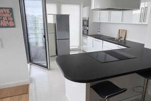 Spektakuläres Hafenpanorama auf der Penthouseebene – Die vollständige Adresse der Immobilie erhältst du vom Anbieter., 27568 Mitte, Bremerhaven – Vorschaubild 5