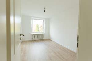 Wohnen im Alstertal! Sonniges Mittelreihenhaus in HH-Poppenbüttel.  – Ilkstraat 54, 22399 Poppenbüttel, Hamburg – Vorschaubild 8
