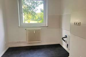 Stilvolle 3-Zimmer Erdgeschosswohnung mit Balkon in SZ-Lebenstedt! – 38226 Lebenstedt, Salzgitter – Vorschaubild 5