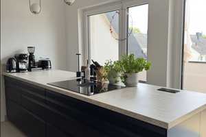 Lichtdurchflutete 3-Zimmer-DG-Wohnung mit großer Dachterrasse, Aufzug und hochwertiger Einbauküche – Nelkenstraße 24, 42283 Wuppertal – Vorschaubild 11