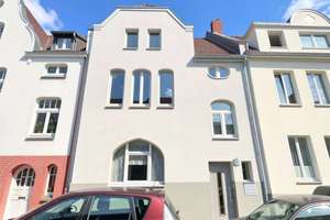 Saniertes Dreifamilienhaus in zentraler Wohnlage – Die vollständige Adresse der Immobilie erhältst du vom Anbieter., 40549 Heerdt, Düsseldorf – Vorschaubild 2