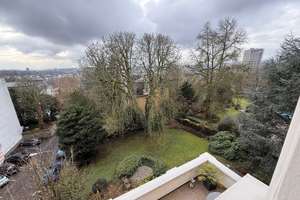 Attraktive 3-Zimmer-Wohnung, (Altbauvilla)
in bester Wohnlage von Wiesbaden – Die vollständige Adresse der Immobilie erhältst du vom Anbieter., 65193 Nordost, Wiesbaden – Vorschaubild 3