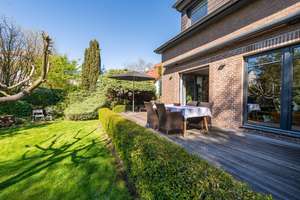 Exklusiv sanierte 5-Zi-City-Oase! Das „Türmchenhaus“ im Herzen von Kaiserswerth! Gartenrefugium! – Die vollständige Adresse der Immobilie erhältst du vom Anbieter., 40489 Kaiserswerth, Düsseldorf – Vorschaubild 22
