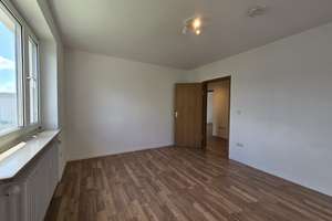 Ruhig mit Parkblick in Feldmoching! 3 Zimmer, renoviert, bezugsfrei, Balkon, ohne Provision – Gustav-Schiefer-Straße 26, 80995 Lerchenau-West, München – Vorschaubild 14