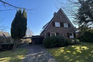 Rotklinker-Villa mit 6,5 Zimmern in Volksdorf, positiver Bauvorbescheid für 2 WE vorhanden – Die vollständige Adresse der Immobilie erhältst du vom Anbieter., 22359 Volksdorf, Hamburg – Vorschaubild 2
