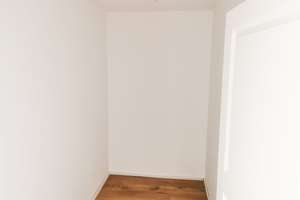 adnota. - KÖLN-SEEBERG: HELLE UND MODERNE 3-ZIMMER-EIGENTUMSWOHNUNG MIT BALKON IN RUHIGLAGE! – Schaaffhausenstraße 1, 50769 Seeberg, Köln – Vorschaubild 10