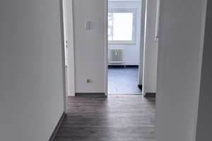 Etwas besonderes: großzügige 3-Zimmer-Wohnung – Luxemburger Str. 13, 97084 Heuchelhof, Würzburg – Vorschaubild 4