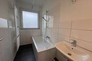 Helle 4-Zimmer-Wohnung im 3. Obergeschoss mit Balkon – In der Dodesheide 130, 49088 Dodesheide, Osnabrück – Vorschaubild 8