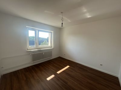 Helle 3-Zimmer-Wohnung mit Balkon und neuer Einbauküche in Malente – ab 01.09. zu vermieten