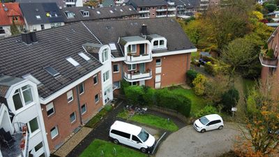 Frei ab 01.12. attraktive 3-Zimmer- DG-Wohnung mit Balkon und Weitblick über Vluyn