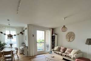 Exclusive 4-room apt. with 2 west side balconies, design kitchen & pantry in Prenzlauer Berg Berlin – Malmöer Str. 18, 10439 Prenzlauer Berg, Berlin – Vorschaubild 2