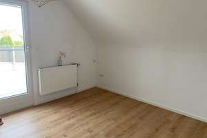 Viel Platz in Reinheim: Großzügiges Haus mit neun Zimmern – 64354 Reinheim – Vorschaubild 8