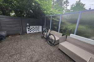 Wohnen wie im eigenen Garten – 2-Zimmer-Terrassenwohnung mit ca. 35 m² Terrasse in Ddorf-Unterbach – Am Ginsterberg 29a, 40627 Unterbach, Düsseldorf – Vorschaubild 2