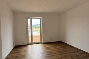 Neue 4-Zimmer-Mietwohnung mit Balkon – Die vollständige Adresse der Immobilie erhältst du vom Anbieter., 92699 Irchenrieth – Vorschaubild 4