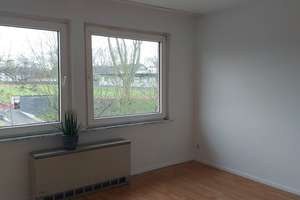 Stilvolle 1,5 Zimmer-Wohnung und großer Küche mit Balkon in Essen, 45326 – Hövelstraße 28, Essen, Deutschland, 45326 Altenessen-Süd, Essen – Vorschaubild 1