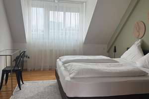 TOP *Paul & Partner* IDEALES INVESTMENT IN TOP LAGE! WUNDERSCHÖNE ALTBAUWOHNUNG IST FREI!  220 – Die vollständige Adresse der Immobilie erhältst du vom Anbieter., 81677 Steinhausen, München – Vorschaubild 2