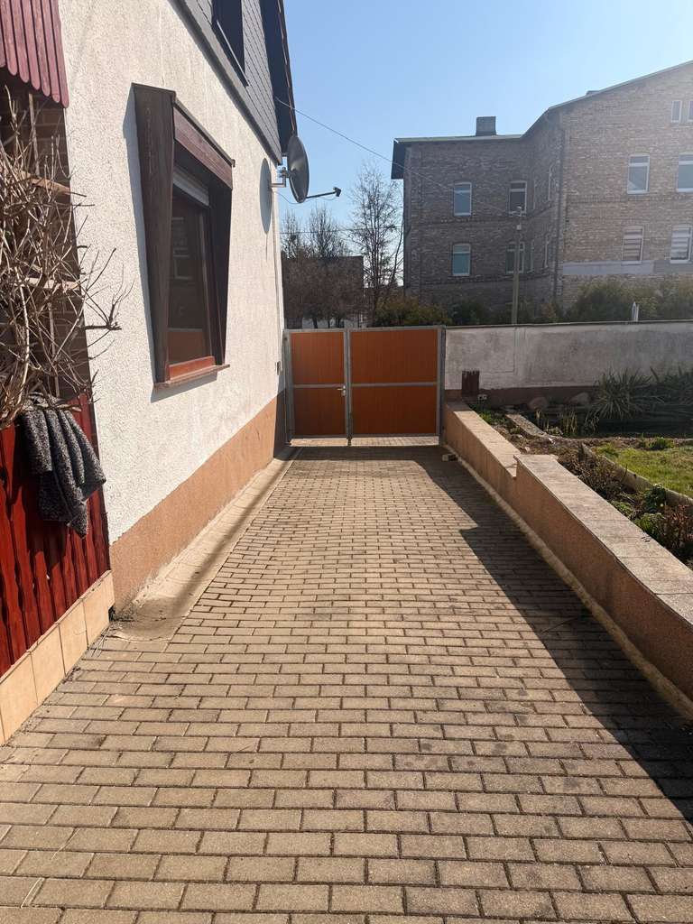 Immobilie in Helbra - Freistehendes Einfamilienhaus mit viel Platz und Entwicklungsmöglichkeiten für die ganze Familie - Bild 4