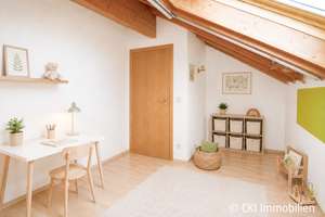 Ländlich Wohnen ohne Infrastruktur in Hochstadt -
4 Zi.-DG-Wohnung mit Südbalkon und freiem Blick – Die vollständige Adresse der Immobilie erhältst du vom Anbieter., 82234 Weßling – Vorschaubild 7