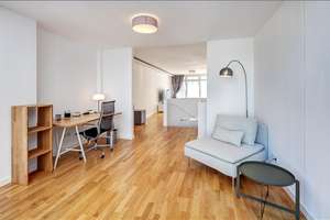 Möbliert: Charmantes, modernes Maisonette Penthouse  – Die vollständige Adresse der Immobilie erhältst du vom Anbieter., 80809 Am Riesenfeld, München – Vorschaubild 8