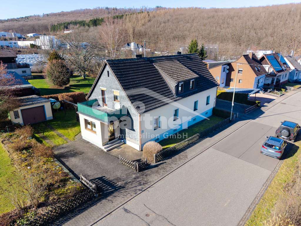 Immobilie in Schwollen - Praktisches Doppelhaus in charmanter Lage von Schwollen! - Bild 0