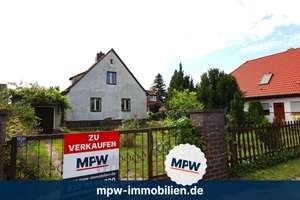 Aus Alt mach Neu – Einfamilienhaus mit viel Potenzial in Mahlsdorf – Die vollständige Adresse der Immobilie erhältst du vom Anbieter., 12623 Mahlsdorf, Berlin – Vorschaubild 1