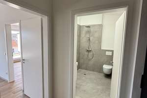 ERSTBEZUG: Exklusive 2-Zimmer Dachgeschosswohnung mit hochwertiger Einbauküche & Balkon in Mailing – Brunellenstraße 8, 85055 Mailing, Ingolstadt – Vorschaubild 14
