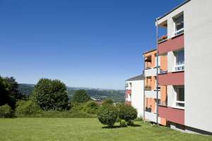Rheinblick, Horchheimer-Höhe, schöne 3,5 ZKB,Gäste-WC,Balkon,Stellplatz, direkt in der Natur – Im Junkerstück 51, 56076 Horchheimer Höhe, Koblenz – Vorschaubild 2