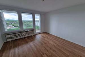 Attraktive 3‑Zimmer‑Wohnung mit toller Aussicht, EBK und Stellplatz – Die vollständige Adresse der Immobilie erhältst du vom Anbieter., 70567 Möhringen-Ost, Stuttgart – Vorschaubild 4