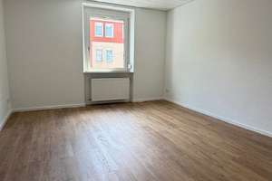3 Zimmer Wohnung mit Balkon- Neubezug nach Sanierung – Die vollständige Adresse der Immobilie erhältst du vom Anbieter., 90459 Gugelstraße, Nürnberg – Vorschaubild 3