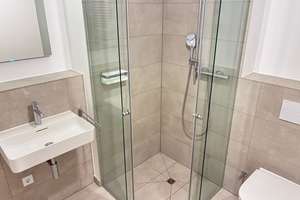 LIST-PELIKAN | ERSTBEZUG | hochwertige 2-Zimmer-Wohnung im 6.OG mit EBK