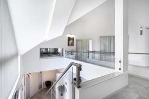 Leopoldshöhe: Exklusives Einfamilienhaus | Baujahr 2013 | ca. 239 m² WFL | 6 Zimmer | Doppelgarage – Die vollständige Adresse der Immobilie erhältst du vom Anbieter., 33818 Leopoldshöhe – Vorschaubild 6