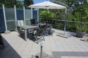 Schöner Bungalow in Battenberg, tolle Lage, eingefriedet , Pool, Gartenterrasse – Die vollständige Adresse der Immobilie erhältst du vom Anbieter., 67271 Battenberg (Pfalz) – Vorschaubild 11