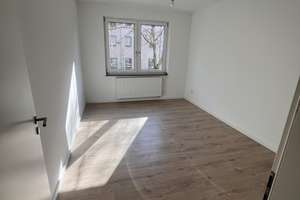 Moderne 2‑Zimmer Wohnung mit Balkon und Einbauküche – Rethelstraße 132, 40237 Düsseltal, Düsseldorf – Vorschaubild 3