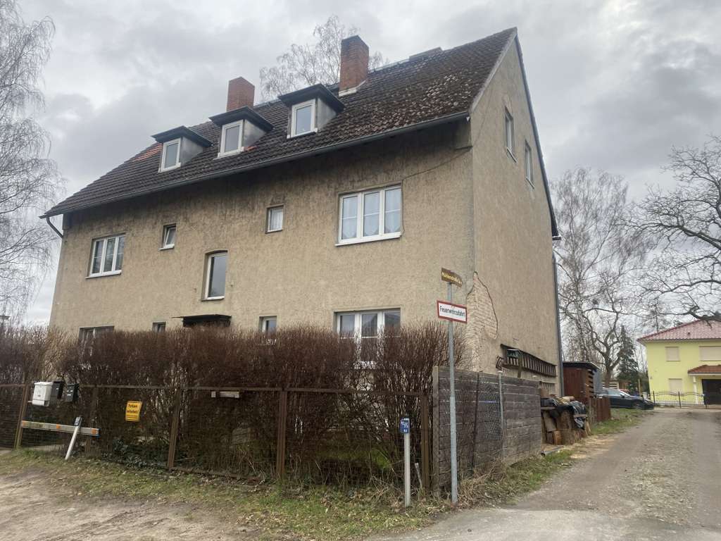 Voll vermietetes 6 Familienhaus innerhalb einer gepflegten Neubausiedlung in Stahnsdorf, Potsdam Mittelmark Kreis – Bild 1