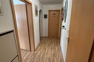 Zweifamilienhaus in ruhiger Lage mit Garagen, Stellplätzen und pflegeleichten Garten – Salzgitter – Vorschaubild 9